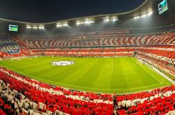 爱游戏体育官网-伊萨克爆发破僵局，那不勒斯稳扎稳打力克哥伦比亚劲旅