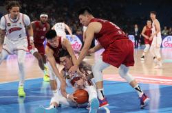 爱游戏在线-精彩对攻，球队最终战胜对手