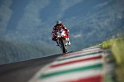 爱游戏体育-掌控与锁死，约基奇的全局艺术与步行者的防守密码