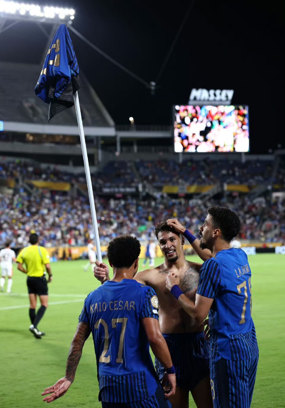 瓦伦西亚击败对手,豪取三分 瓦伦西亚击败对手,豪取三分