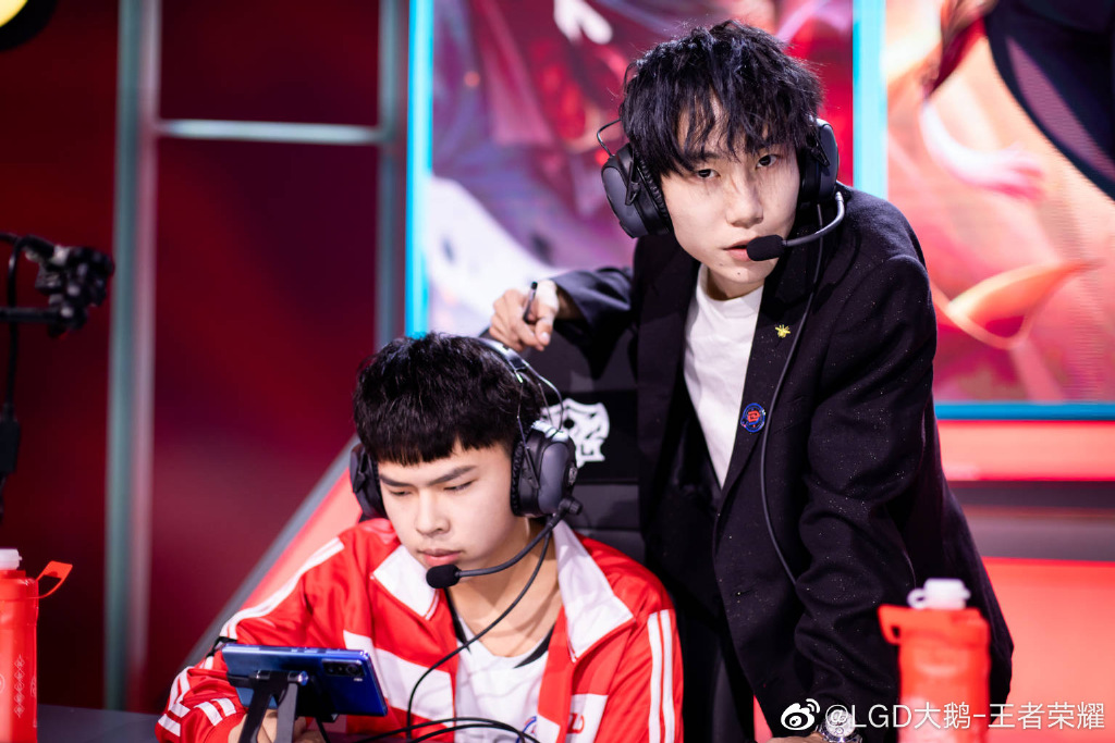 关于胜负难料:实力相当的选手激烈争夺胜利的信息 关于胜负难料:实力相当的选手激烈争夺胜利的信息