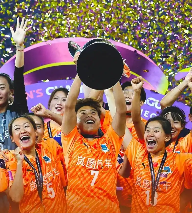 中国女子足球冠军之争充满波澜 中国女子足球冠军之争充满波澜