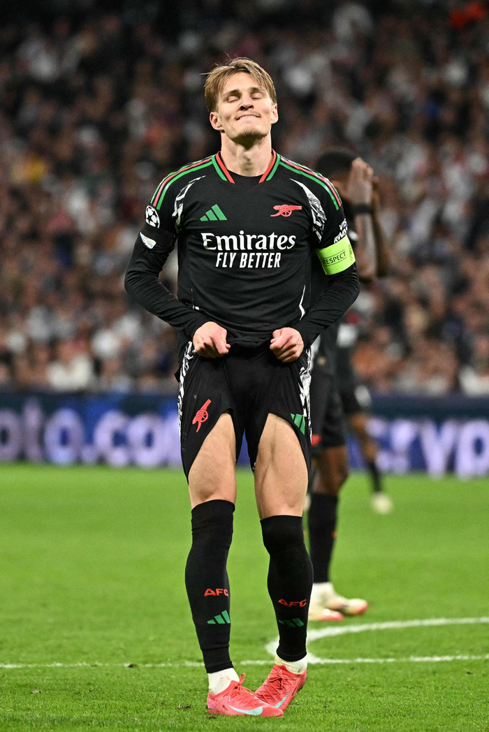 皇马主场击溃阿贾克斯,顺利晋级欧冠半决 皇马主场击溃阿贾克斯,顺利晋级欧冠半决