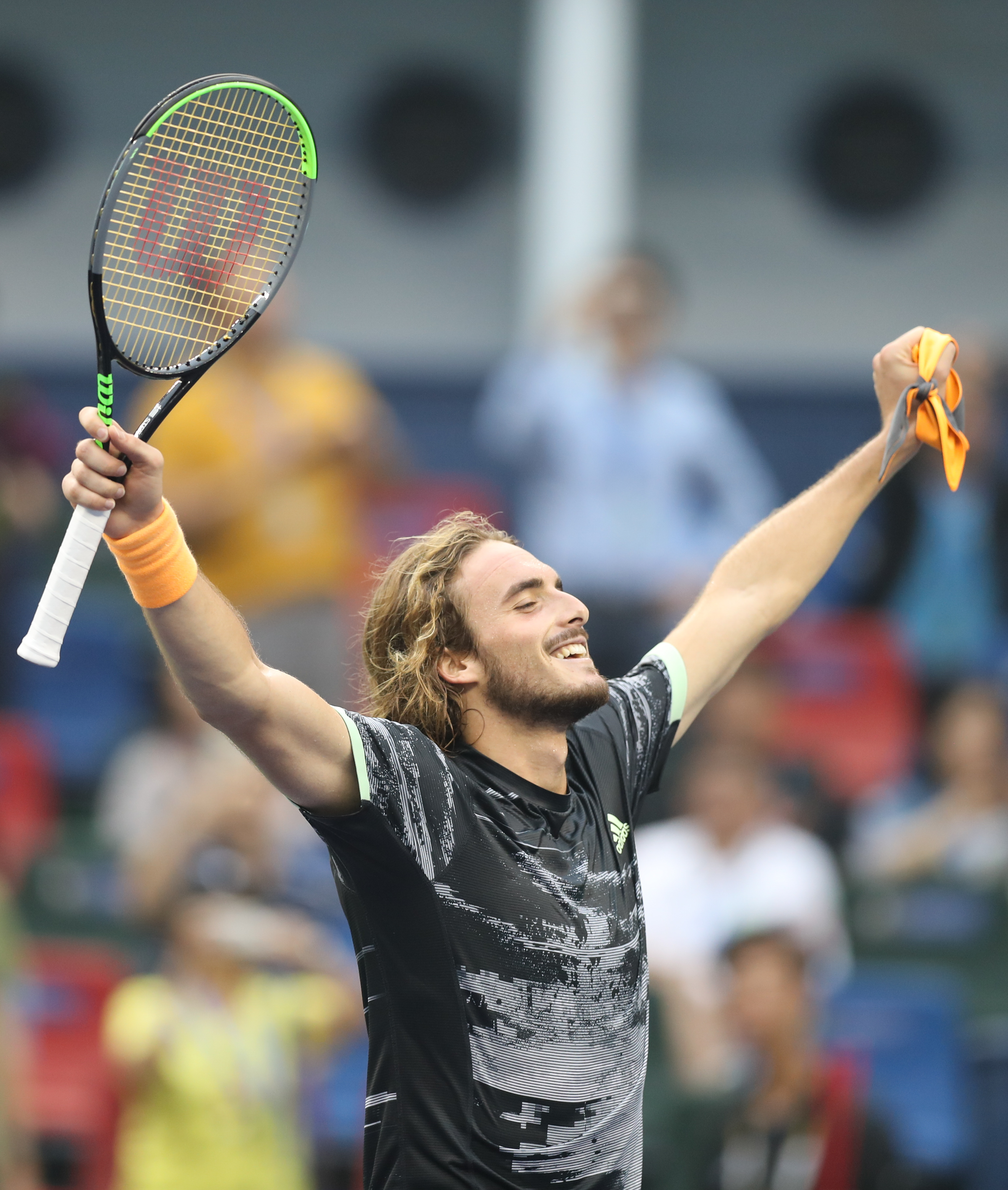 美国网球队力克世界网球队，西西帕斯制霸全场的简单介绍