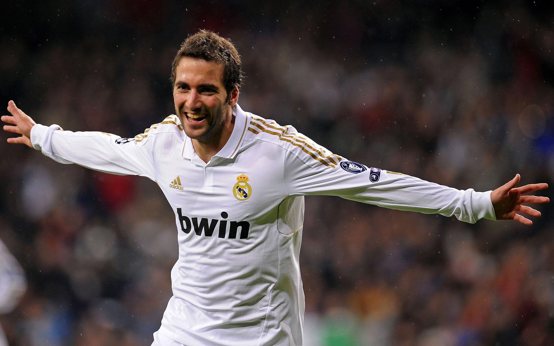 年度焦点之战之夜,库里展现巨星价值